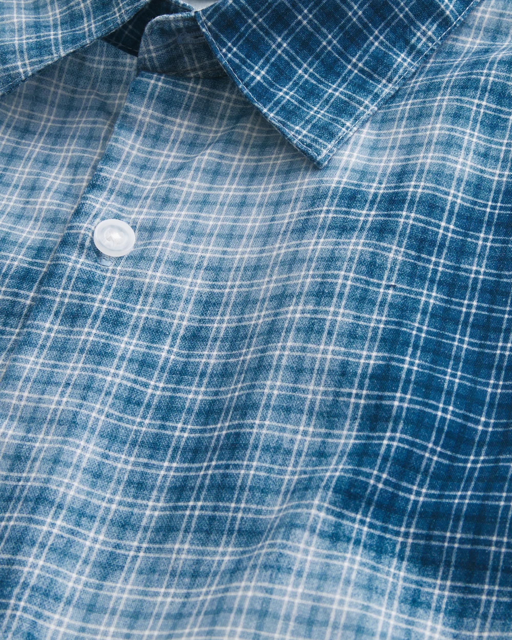 Boxy Short-Sleeve Leopard Print Poplin Shirt Product Image