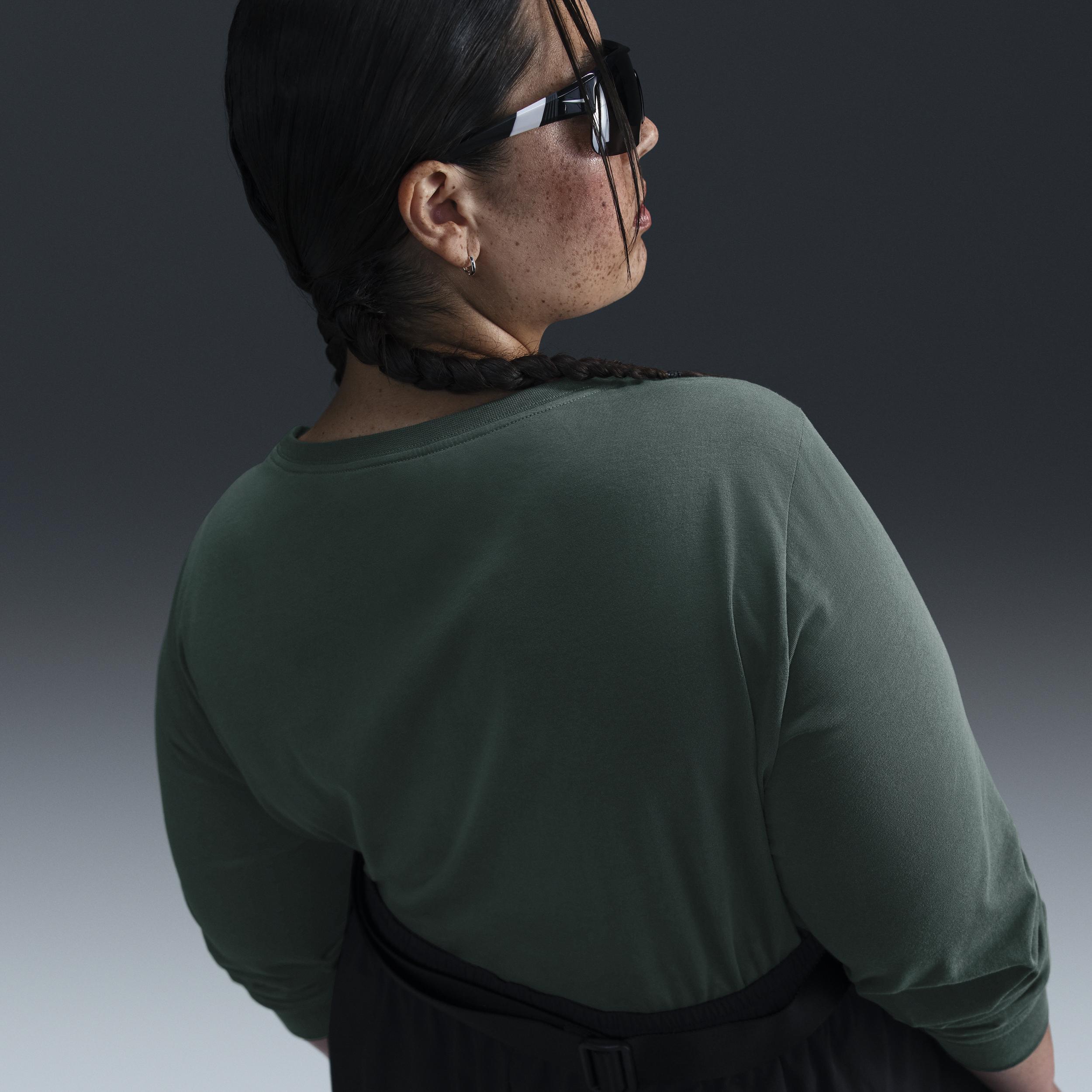 Nike Sportswear Club Women's Long-Sleeve T-Shirt (Plus Size) Product Image