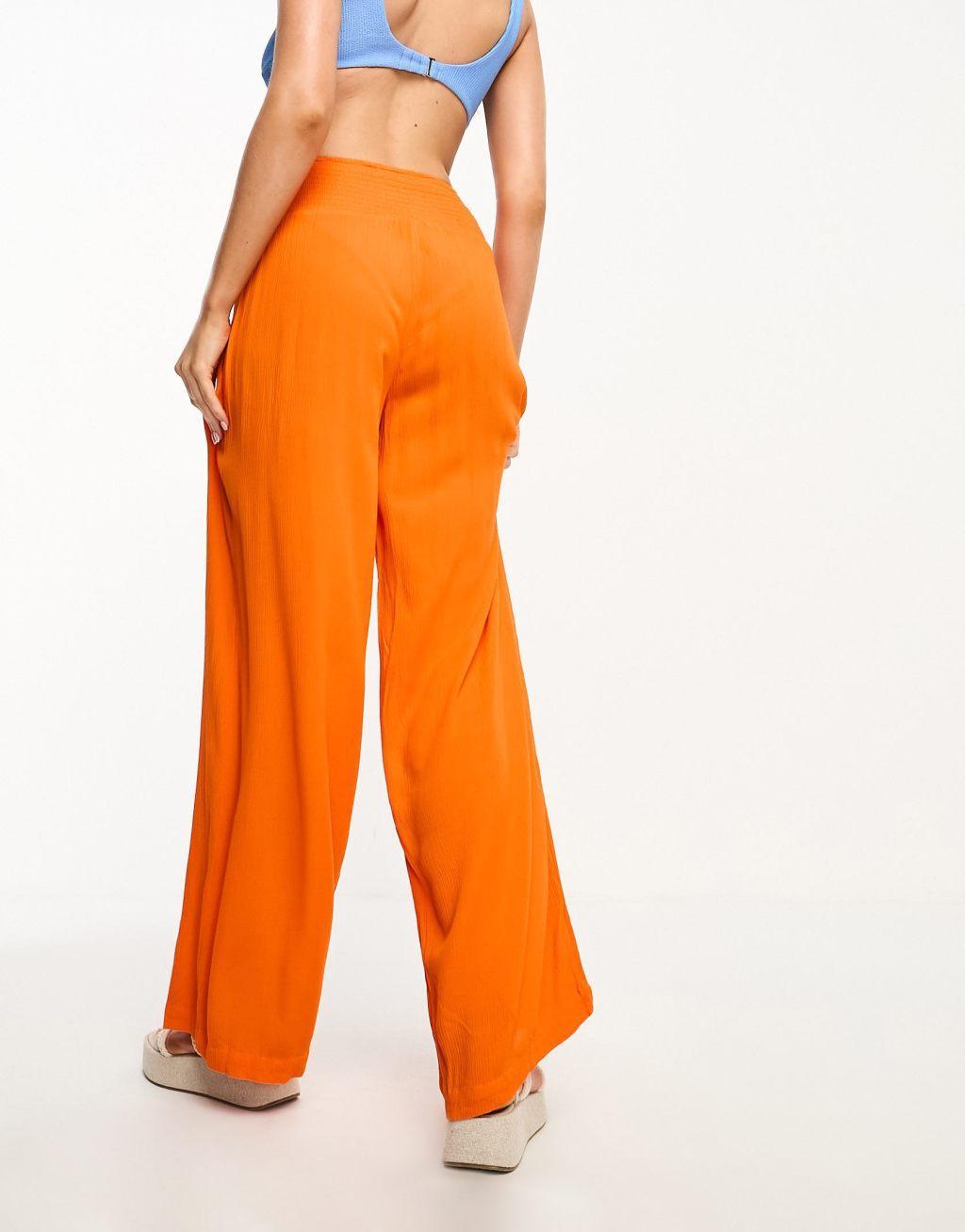 Vero Moda shirred waist beach pants Product Image