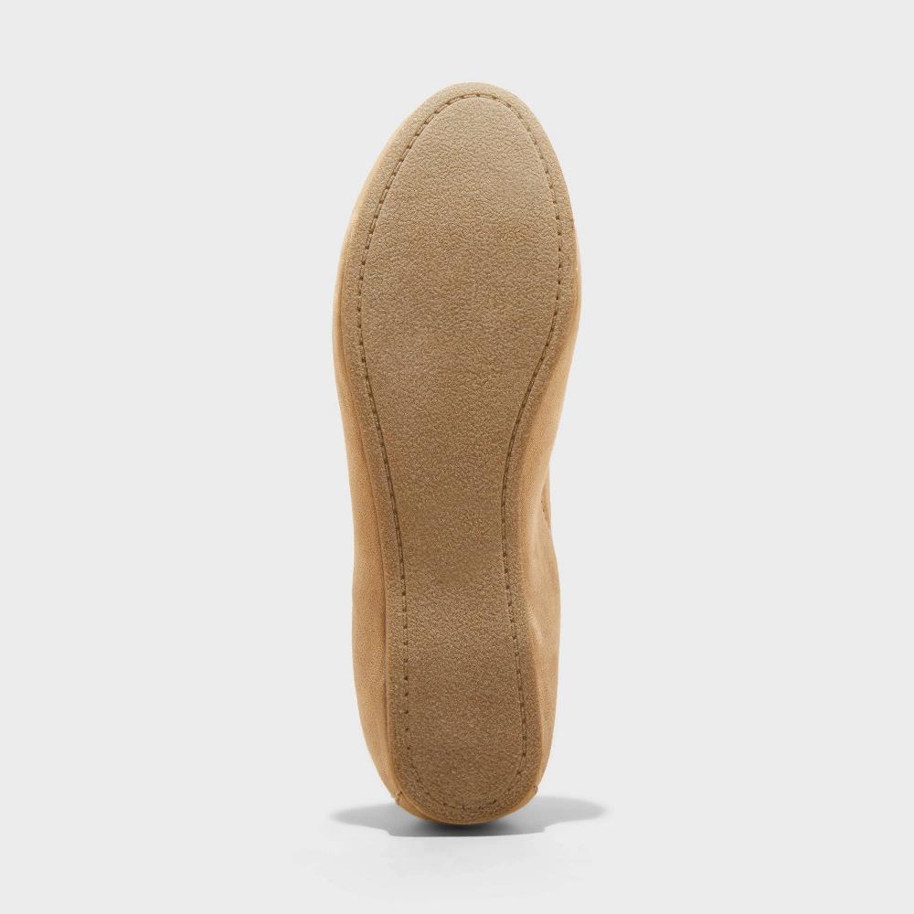 Womens Danielle Scrunch Ballet Flats with Memory Foam Insole - Universal Thread Beige 9.5: Pull-On, Closed Round Toe Product Image