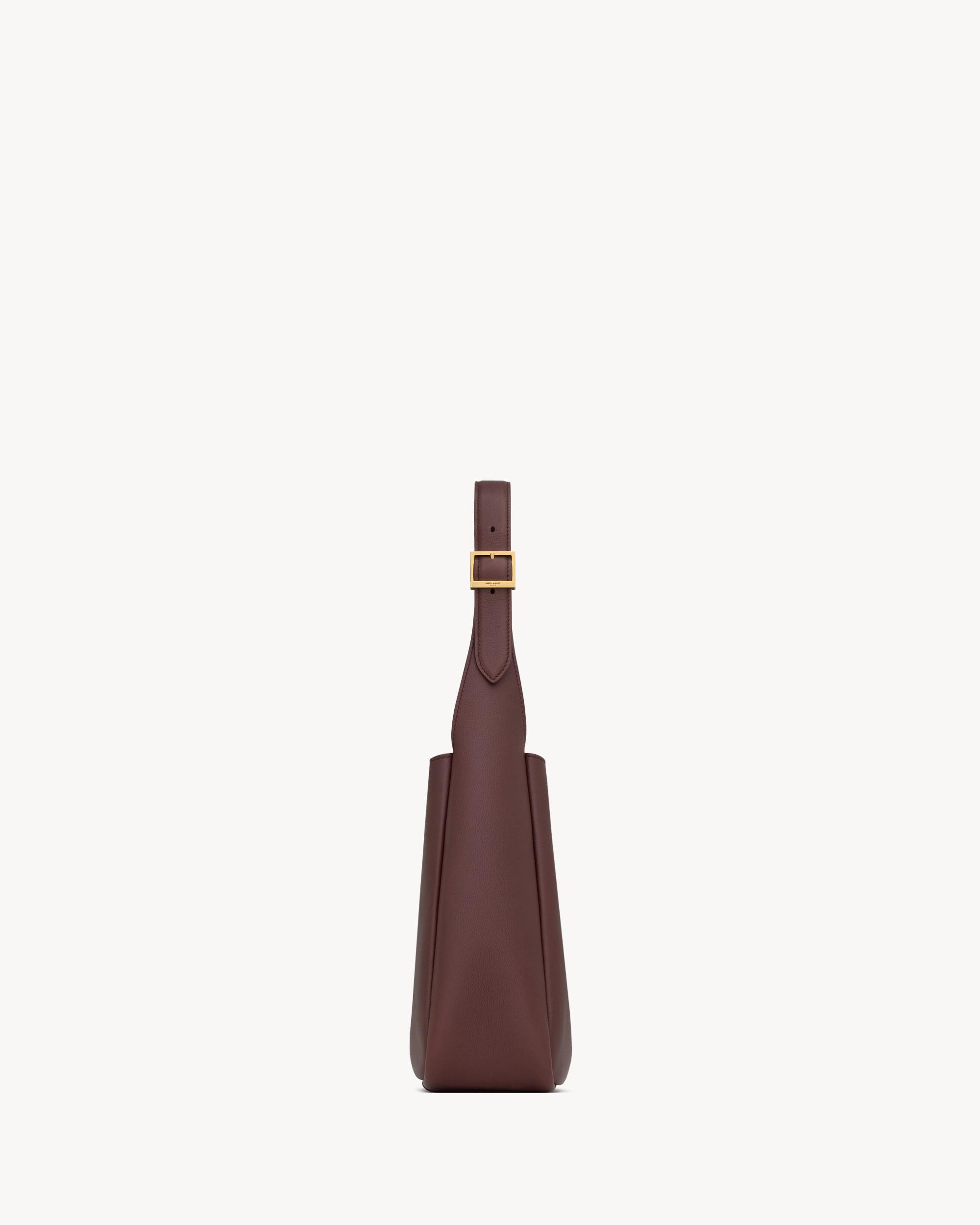 LE 5 À 7 supple small IN GRAINED LEATHER Product Image