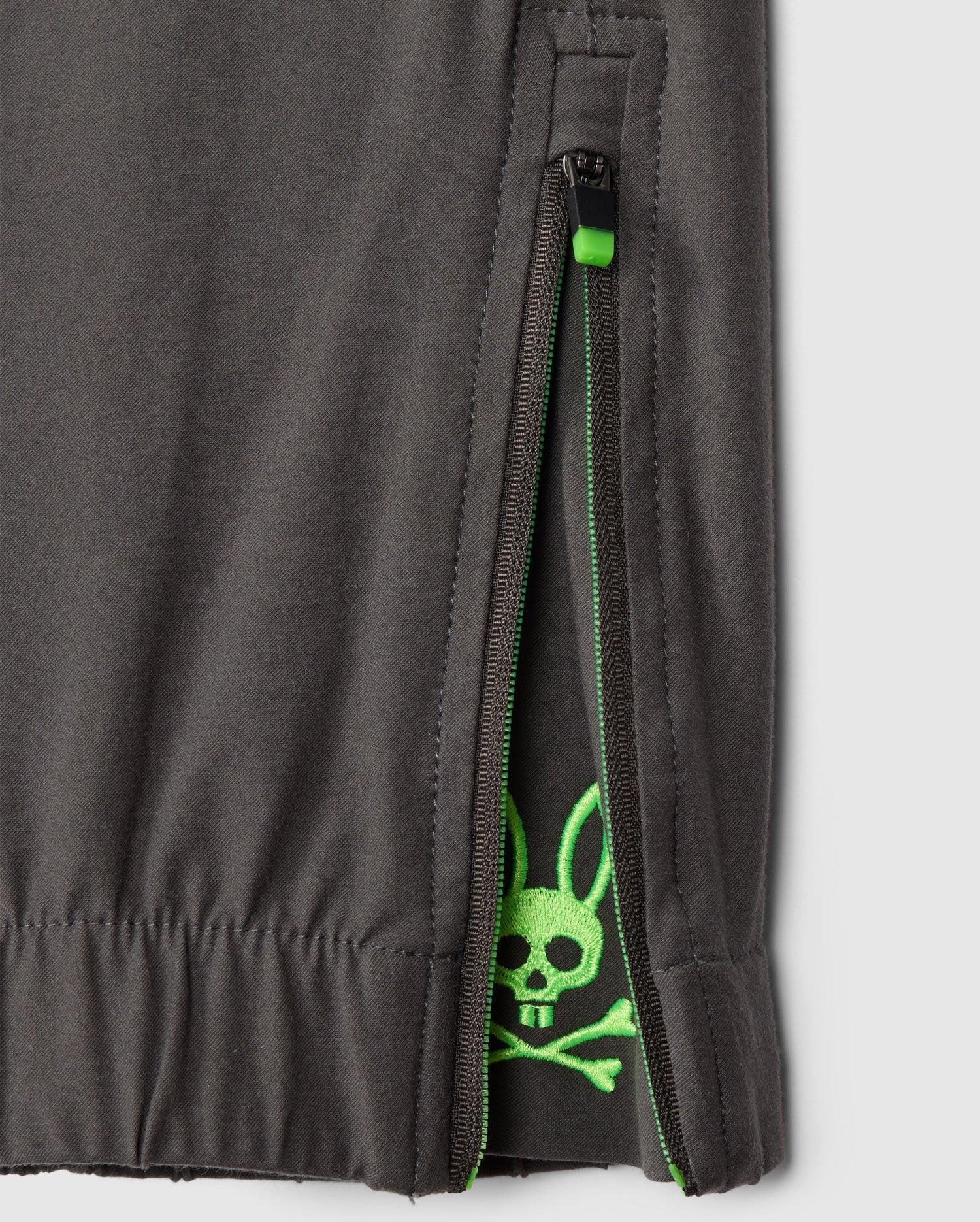 MENS TRAVIS TRACK PANT - B6P143D200 Product Image