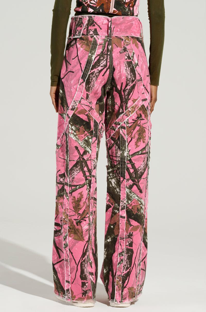 STAND OUT TO FIT IN CARGO PANTS Product Image