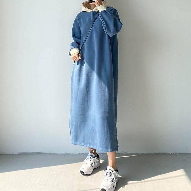 Puff-Sleeve Two-Tone Midi Hoodie Dress Product Image