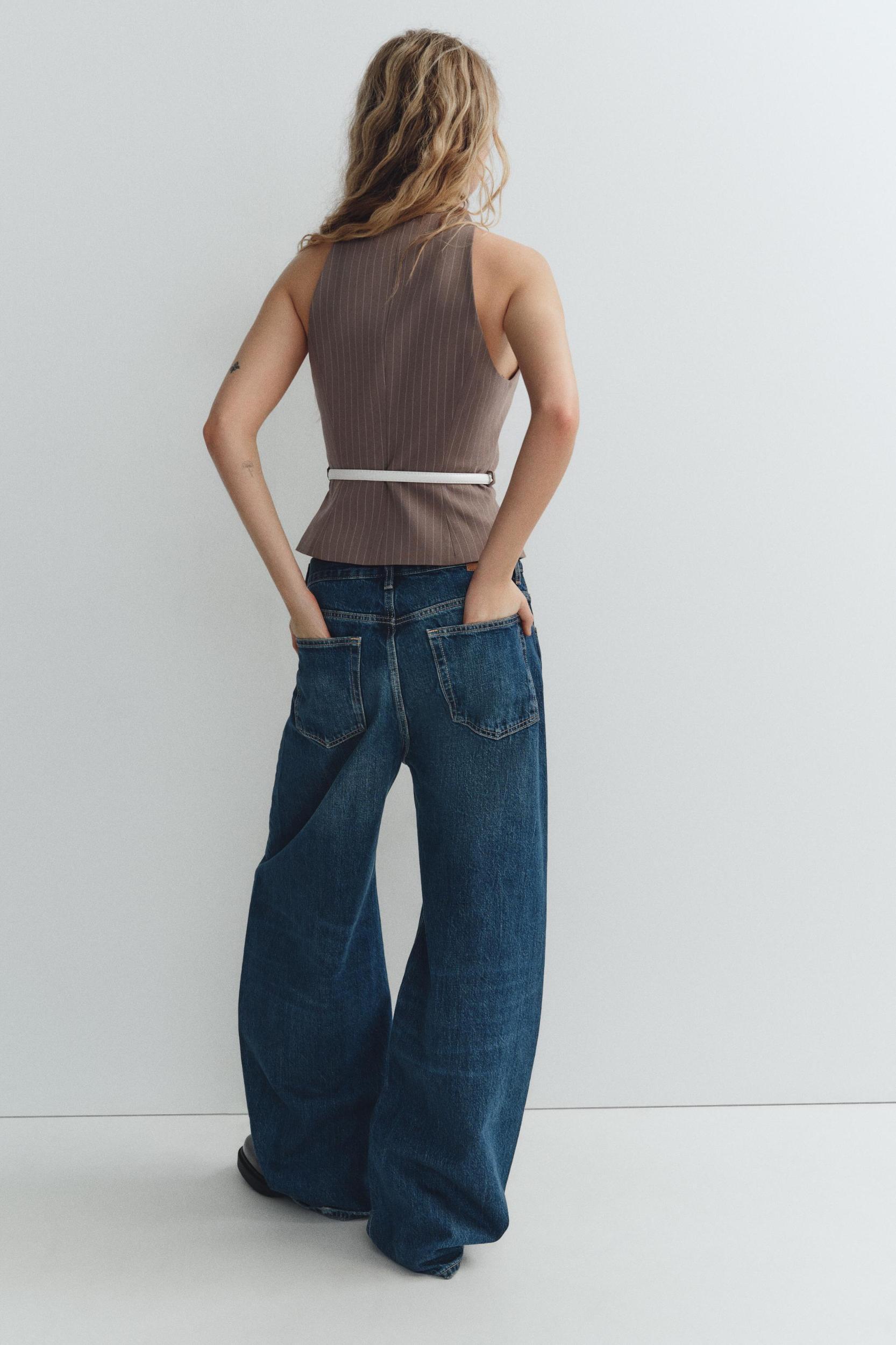 BELTED VEST TOP Product Image