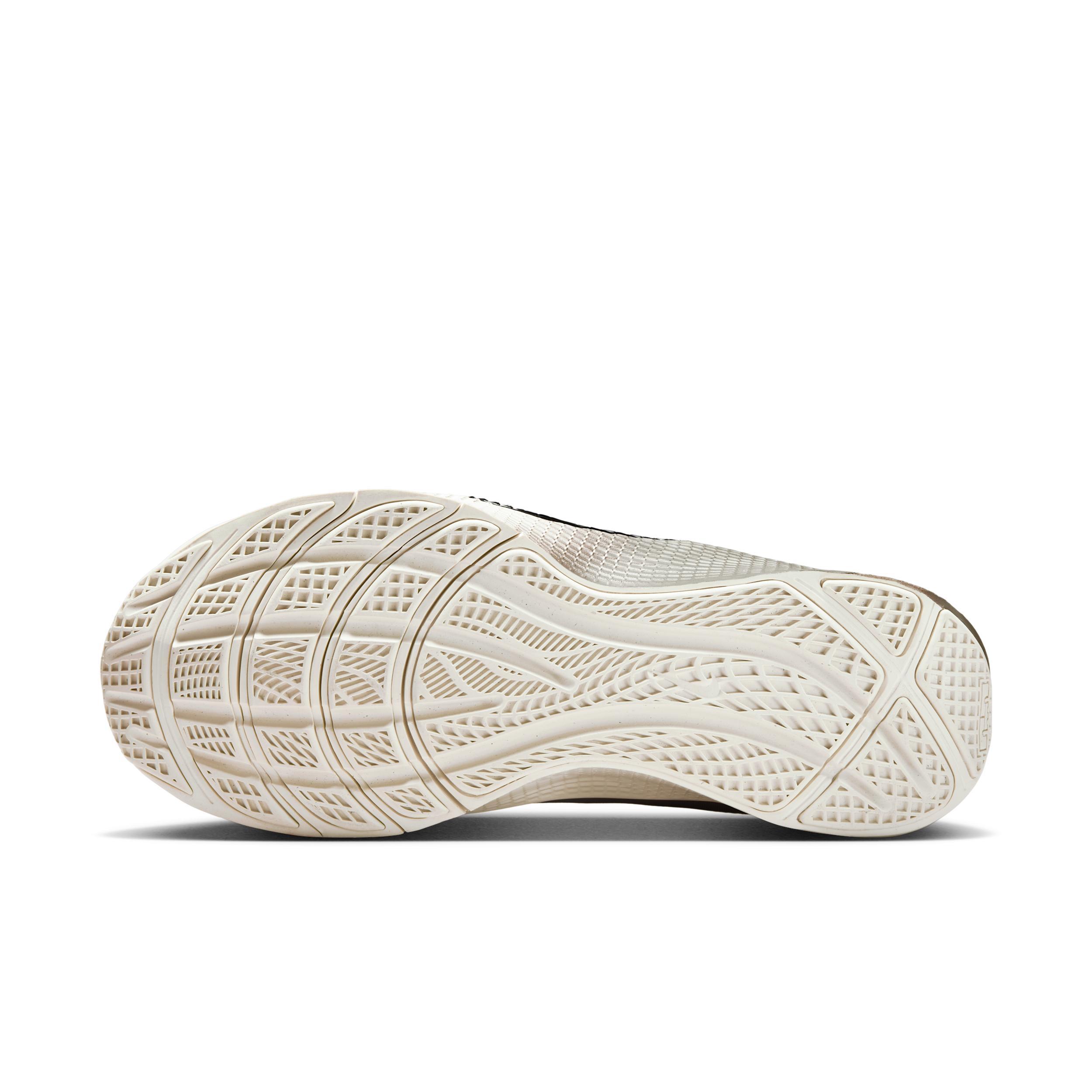 Nike Men's LeBron TR 1 Workout Shoes Product Image