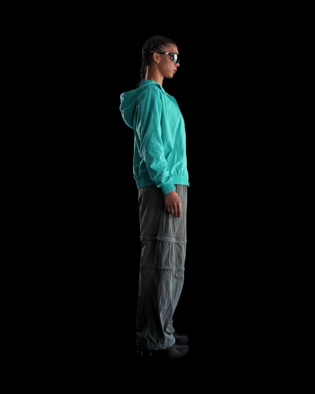 Nike Sportswear Classic Wovens Women's Loose UV Hooded Jacket Product Image