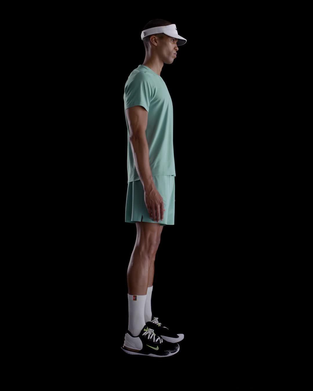 NikeCourt Advantage Men's Dri-FIT Tennis Top Product Image
