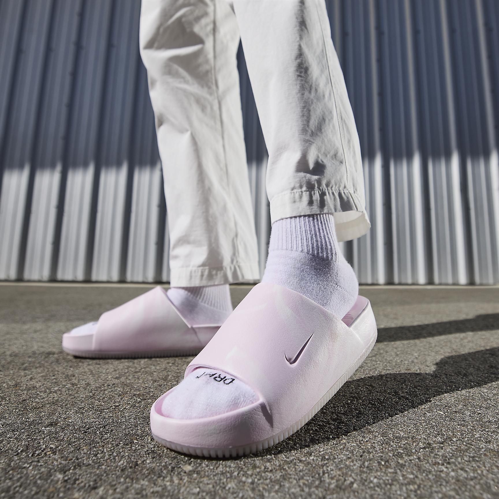 Nike Women's Calm SE Slides Product Image