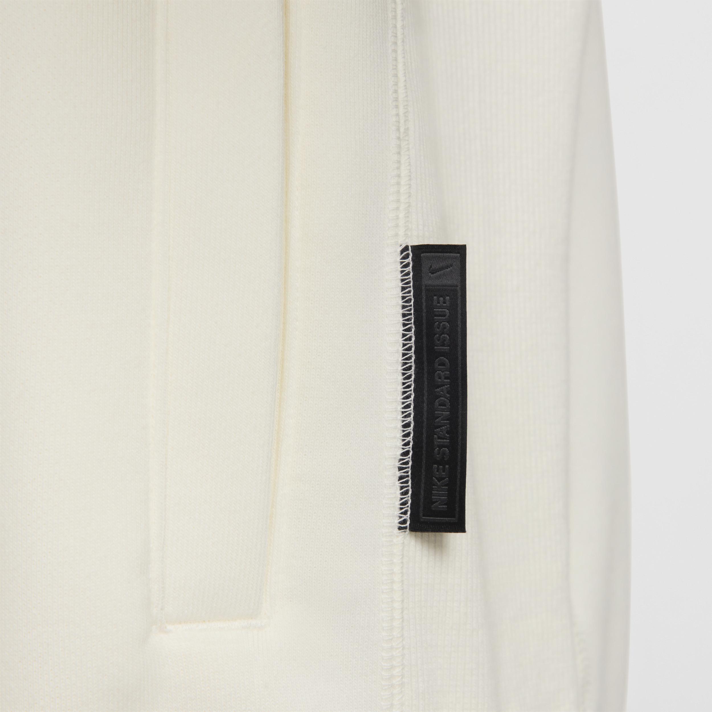 Giannis Standard Issue Men's 1/4-Zip Basketball Top Product Image