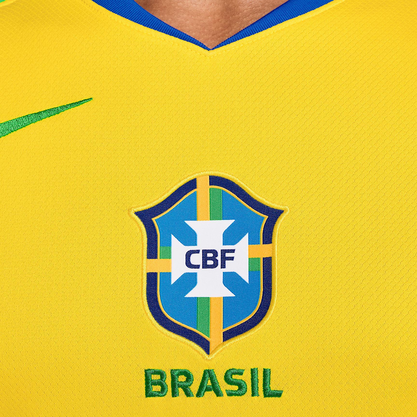 Brazil 2025 Stadium Home (Team) Nike Men's Dri-FIT Soccer Replica Jersey Product Image