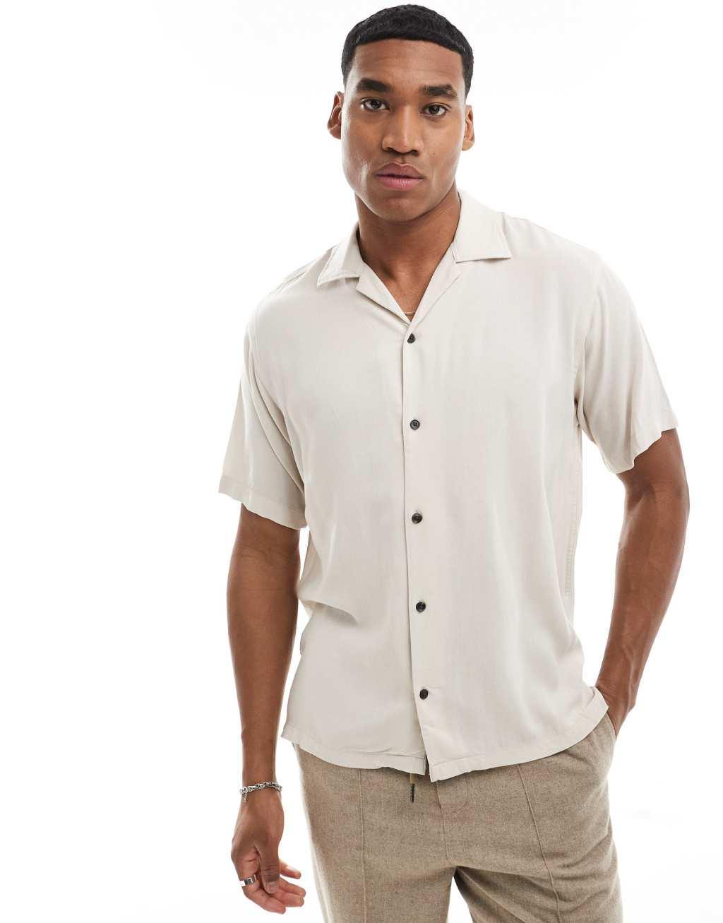 Jack & Jones revere collar shirt in beige Product Image