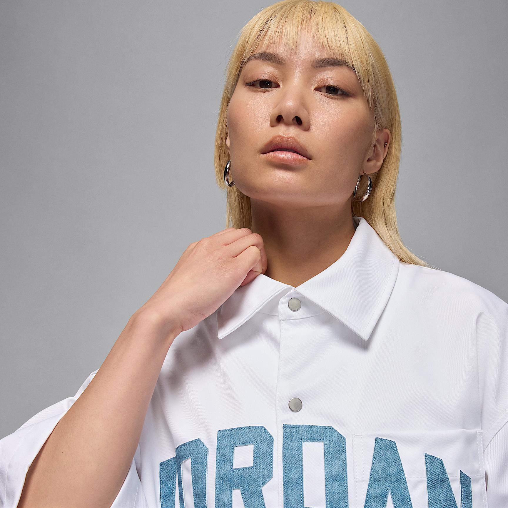 Women's Jordan Flight Woven Short-Sleeve Top Product Image