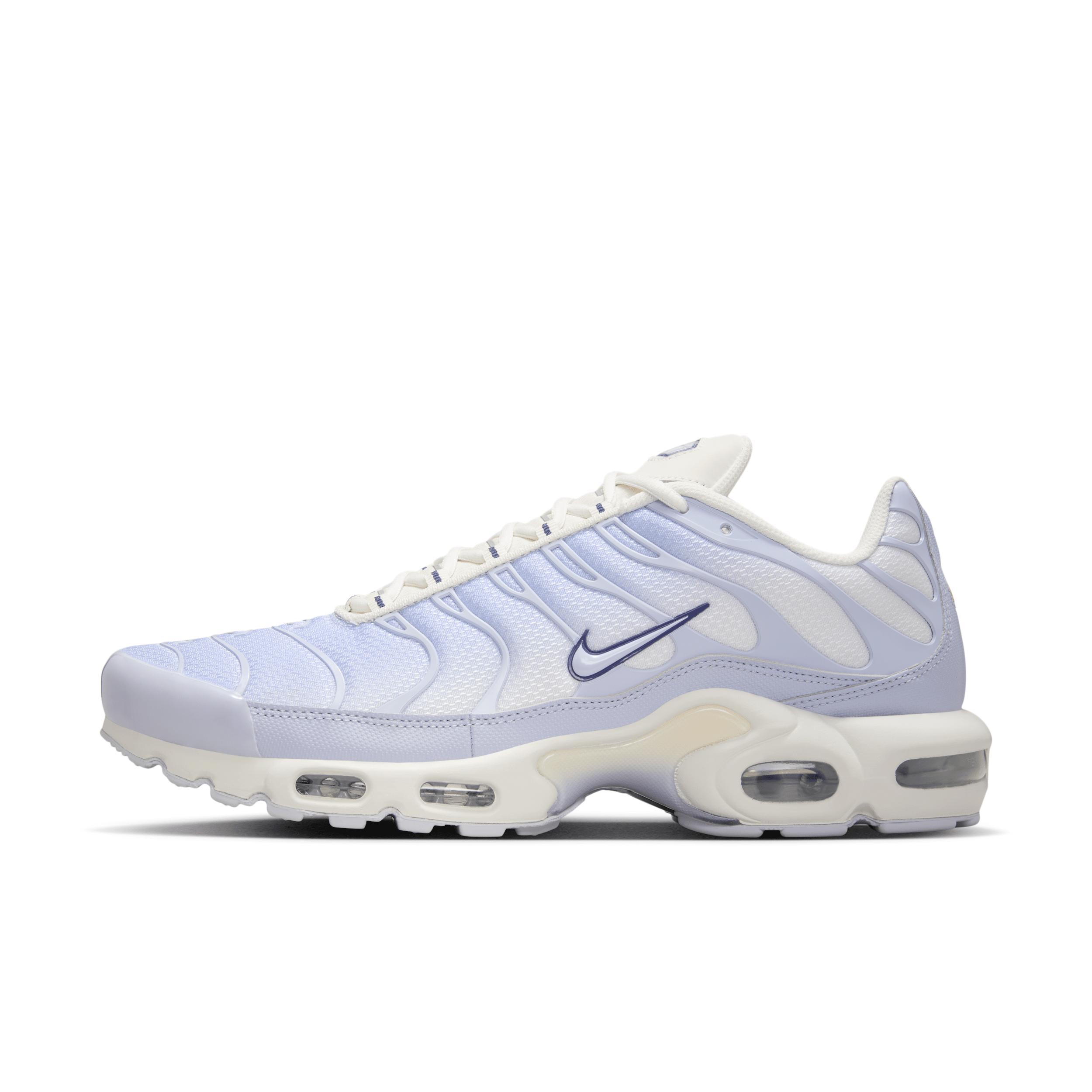 Nike Men's Air Max Plus Shoes Product Image