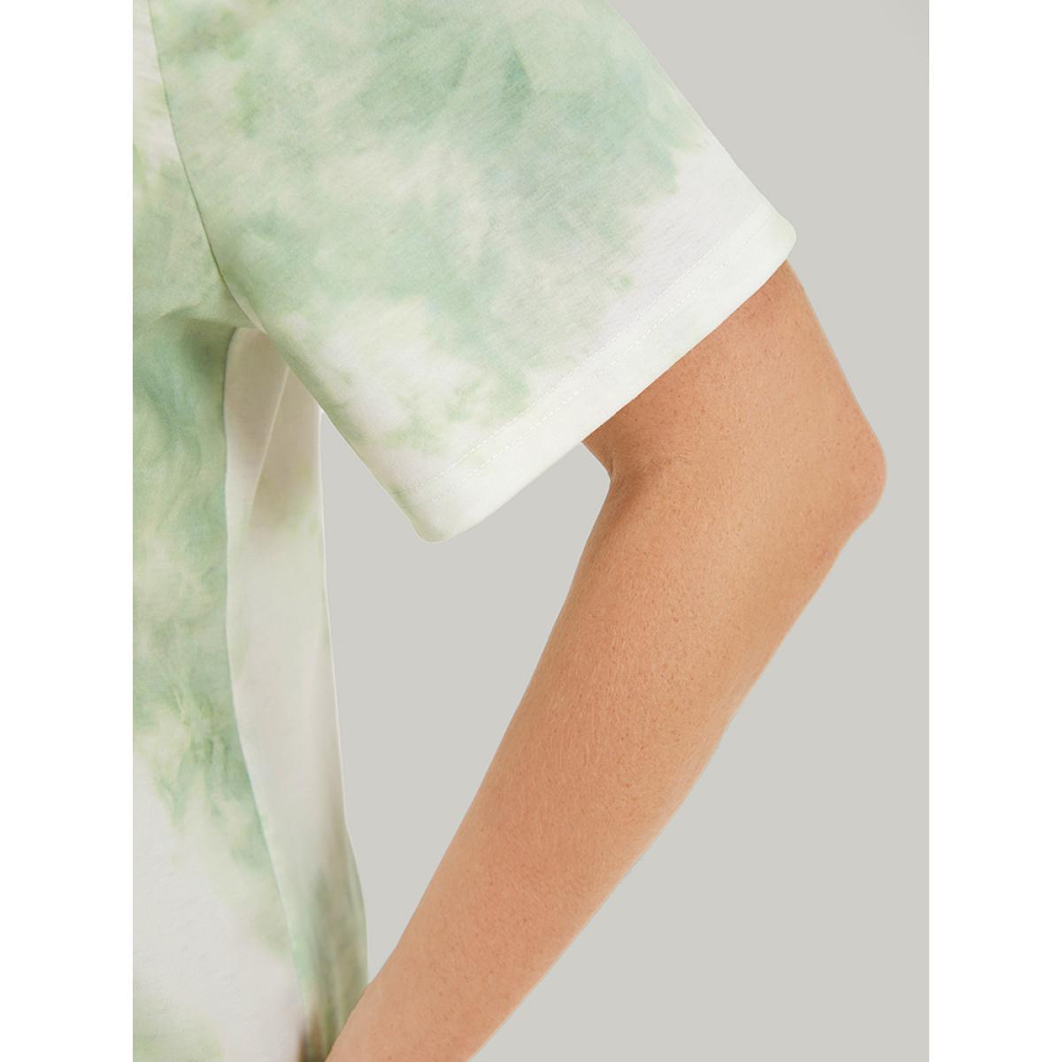 Plus Size Heart Print Crew Neck Tie Dye T-shirt Green Women Casual Heart Print Round Neck Dailywear T-shirts BloomChic 26/4X Product Image