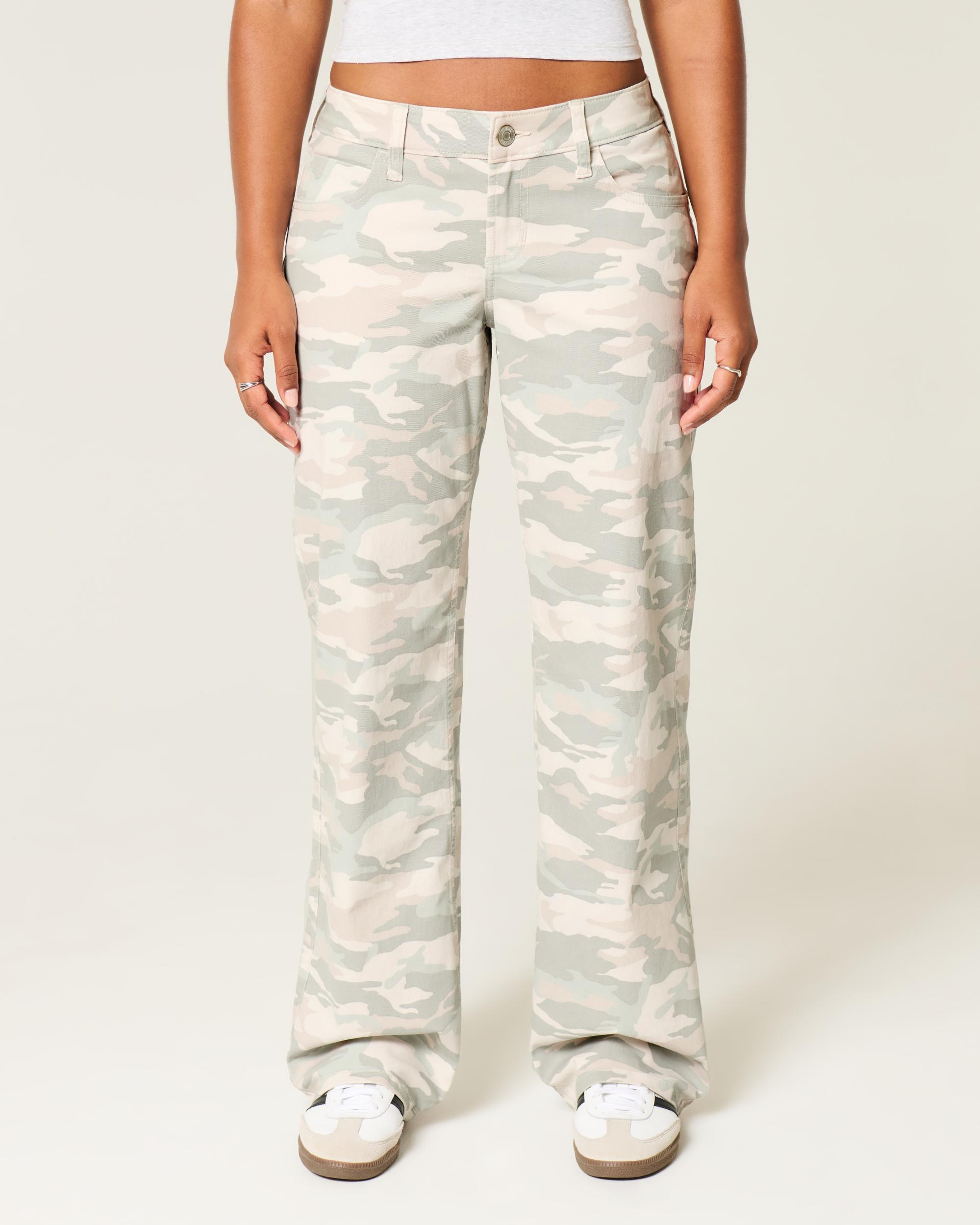 Curvy Low-rise Y2K Camo Baggy Jeans Product Image