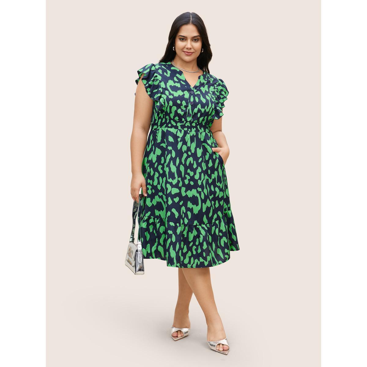 Plus Size Notched Leopard Print Cap Sleeve Ruffles Dress Truegreen Women At the Office Notched collar Cap Sleeve Curvy BloomChic 12/L Product Image