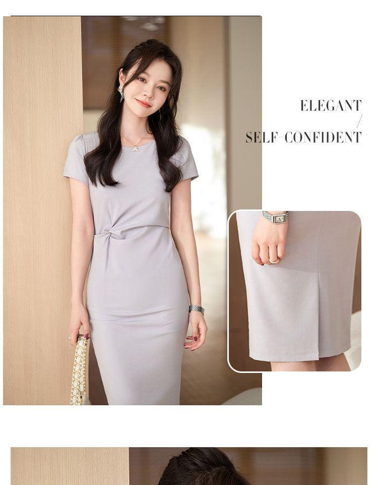 Short-Sleeve Crew Neck Plain Ruched Sheath Dress Product Image