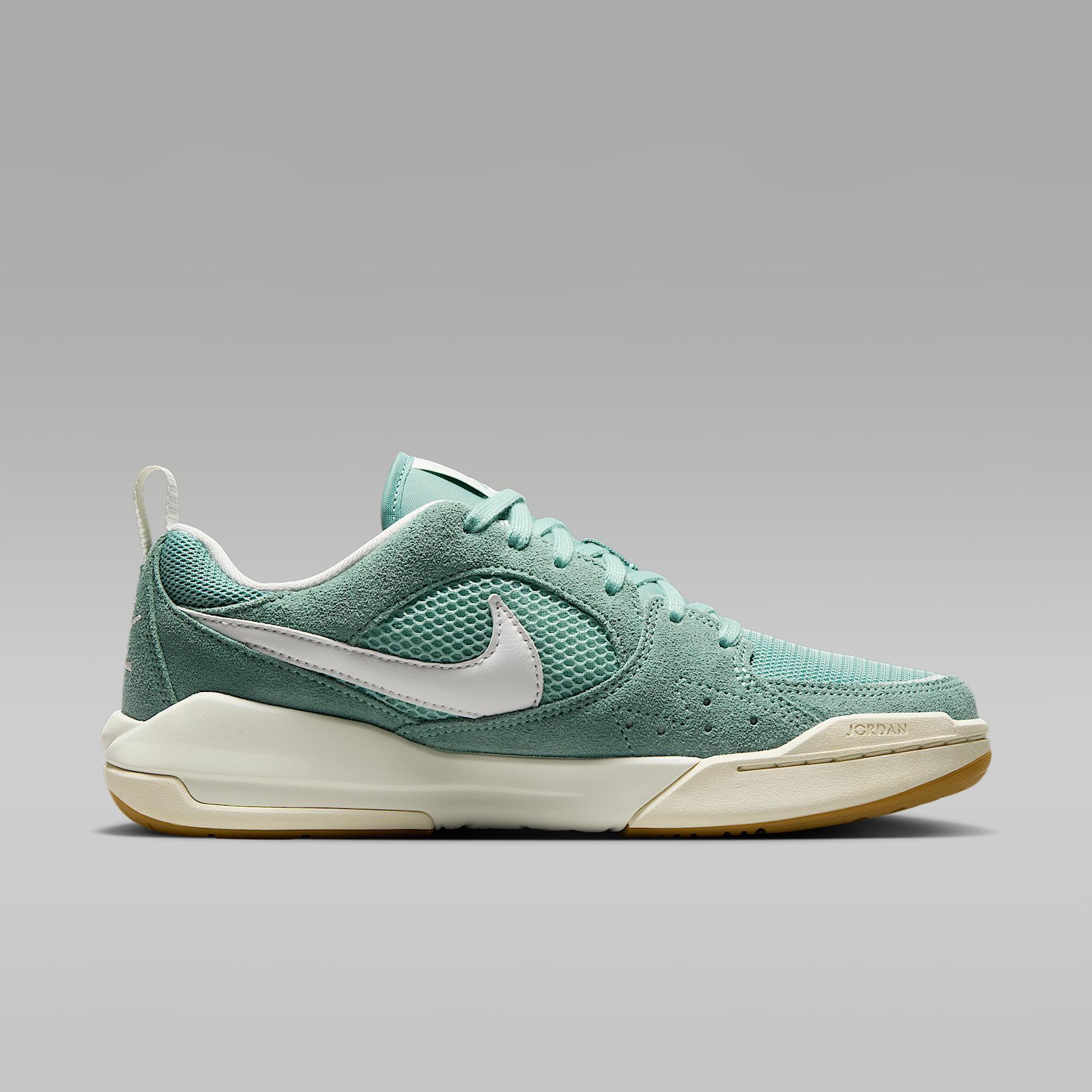 Women's Jordan CMFT Era Shoes Product Image