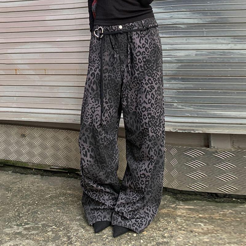 High Rise Leopard Wide Leg Pants Product Image