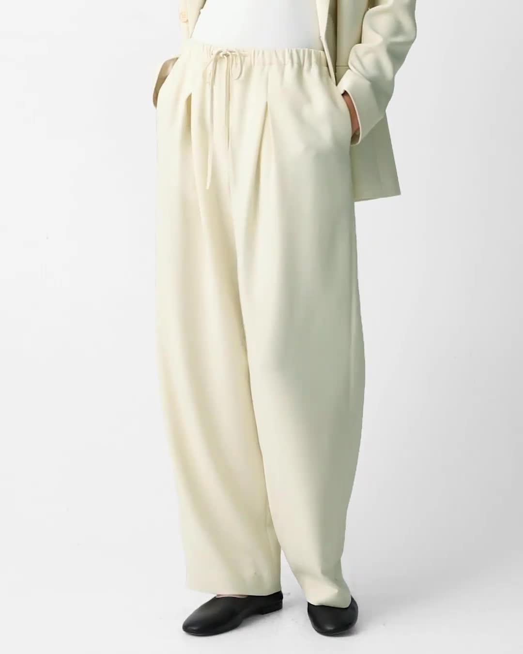 PLT CASUAL PNT A Product Image