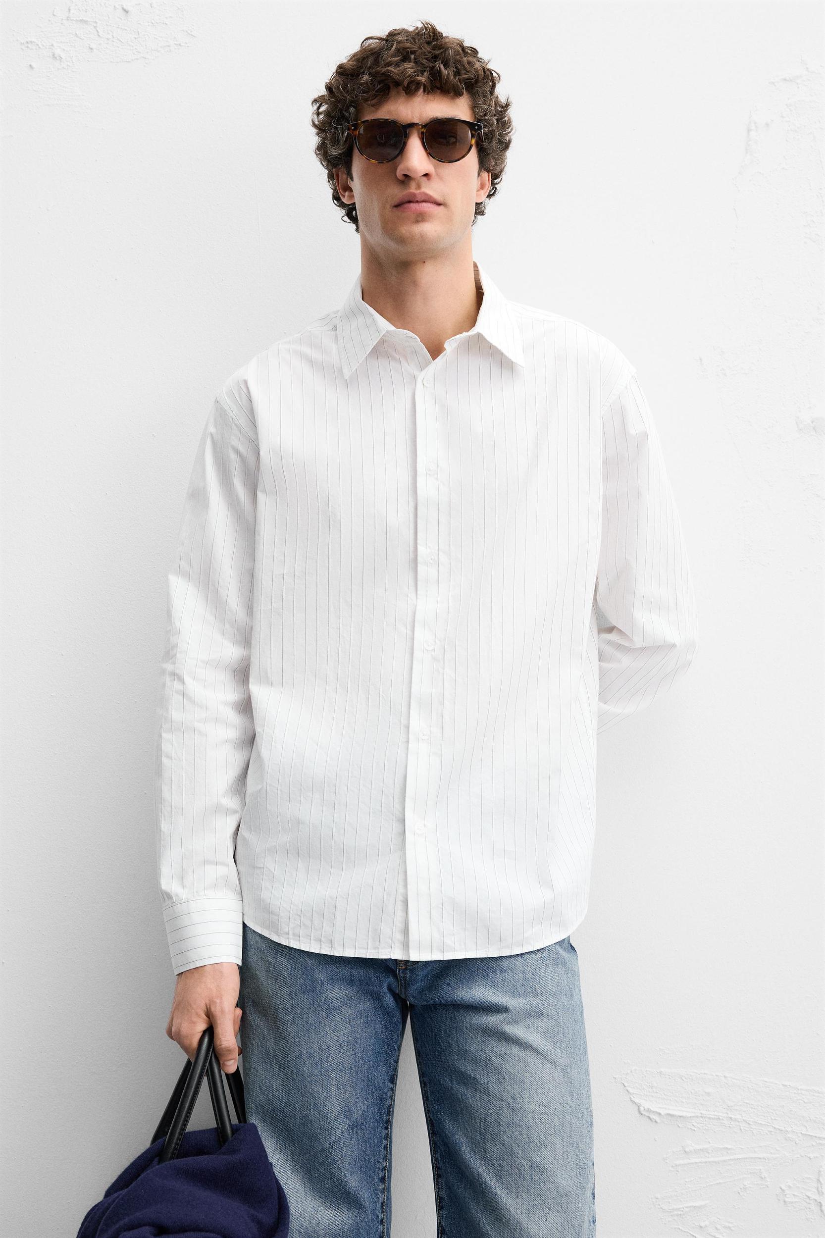 STRIPED SHIRT Product Image