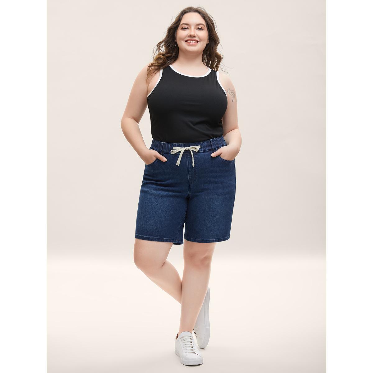 Plus Size Stretchy Waist Tie Straight-Leg Denim Shorts Women Denimindigo No stretch Everyday-Casual Slanted pocket Denim Shorts BloomChic 20/2X Product Image