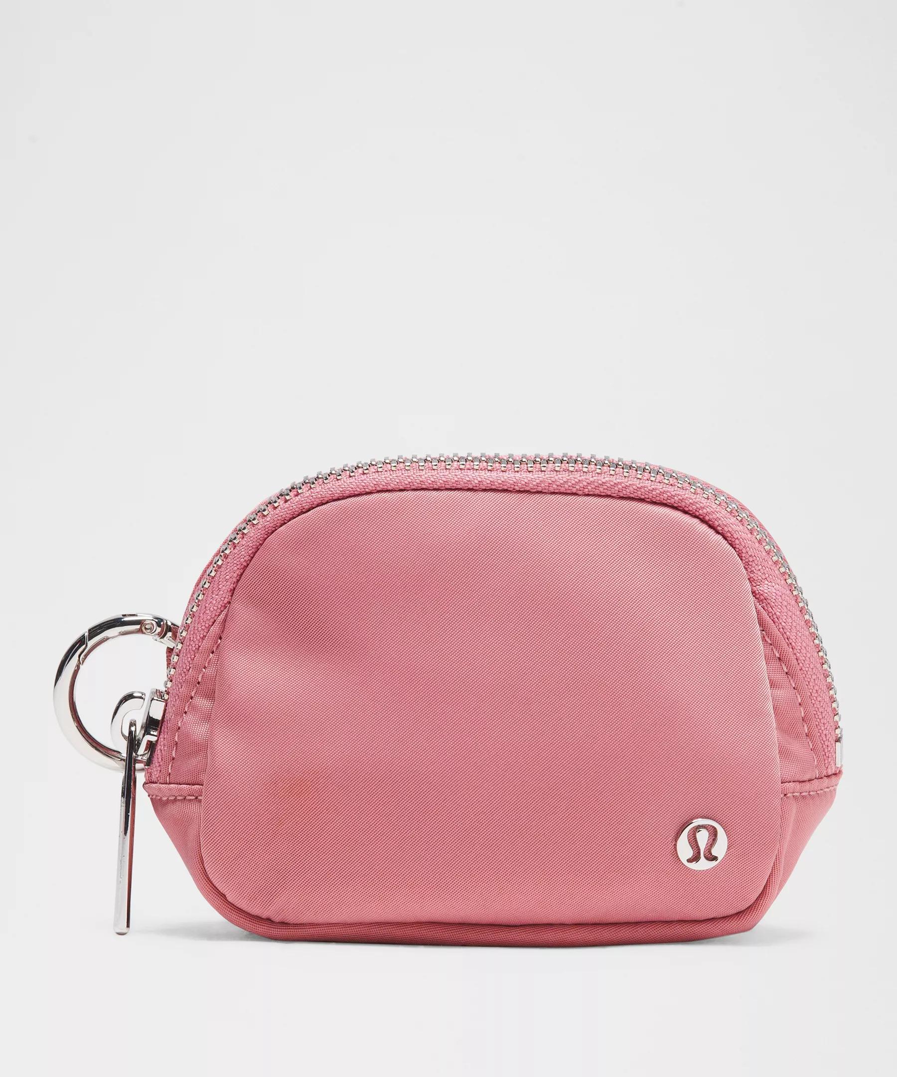 Everywhere Belt Bag Nano Product Image