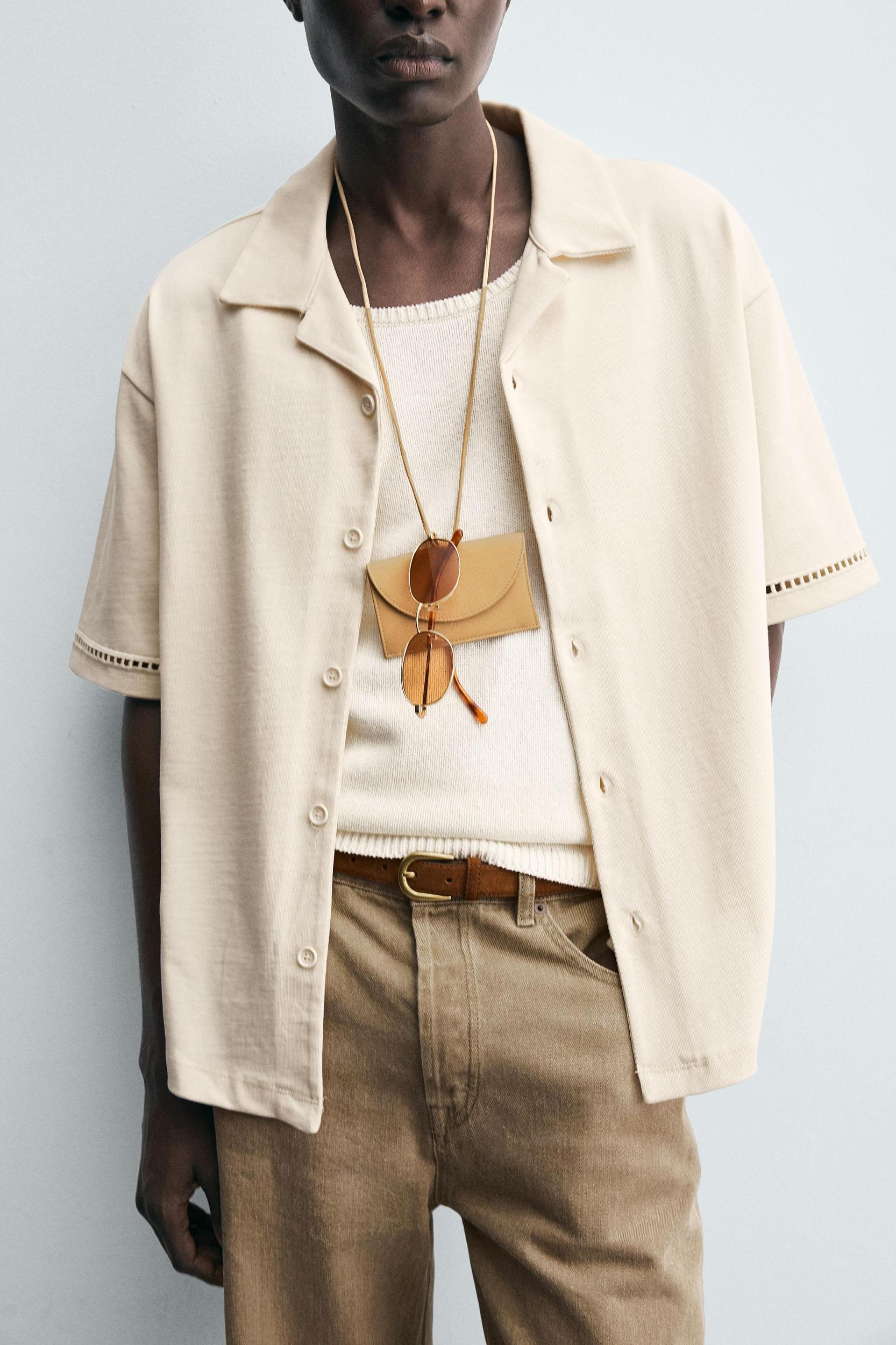 COMFORT EYELET SHIRT Product Image