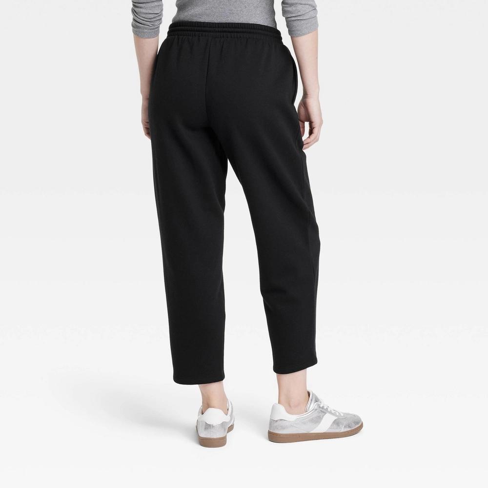 Womens Leisure Studio Mid-Rise Barrel Leg Sweatpants - Universal Thread Black S: Elastic Waistband Product Image