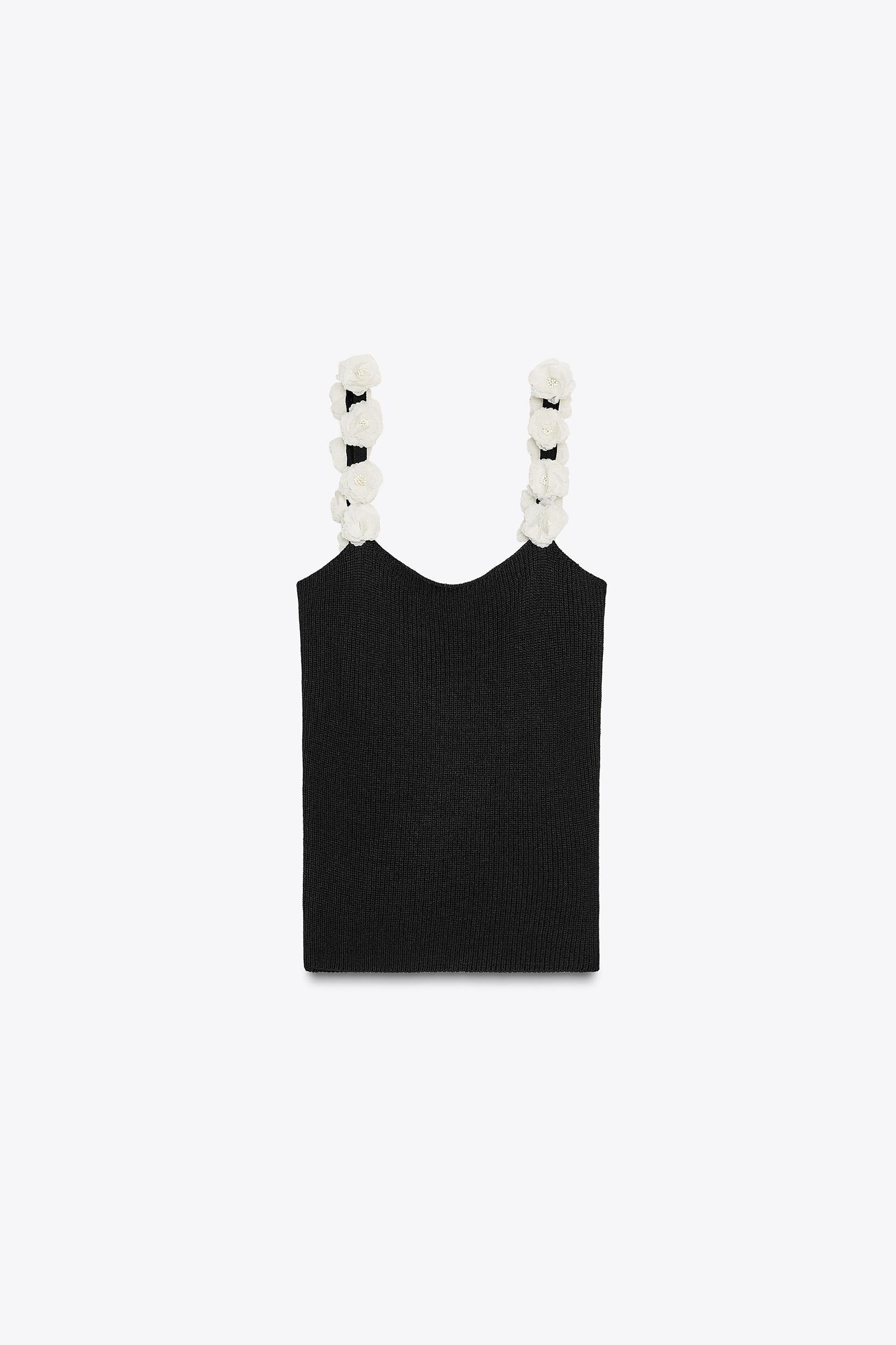 FLORAL KNIT TOP Product Image
