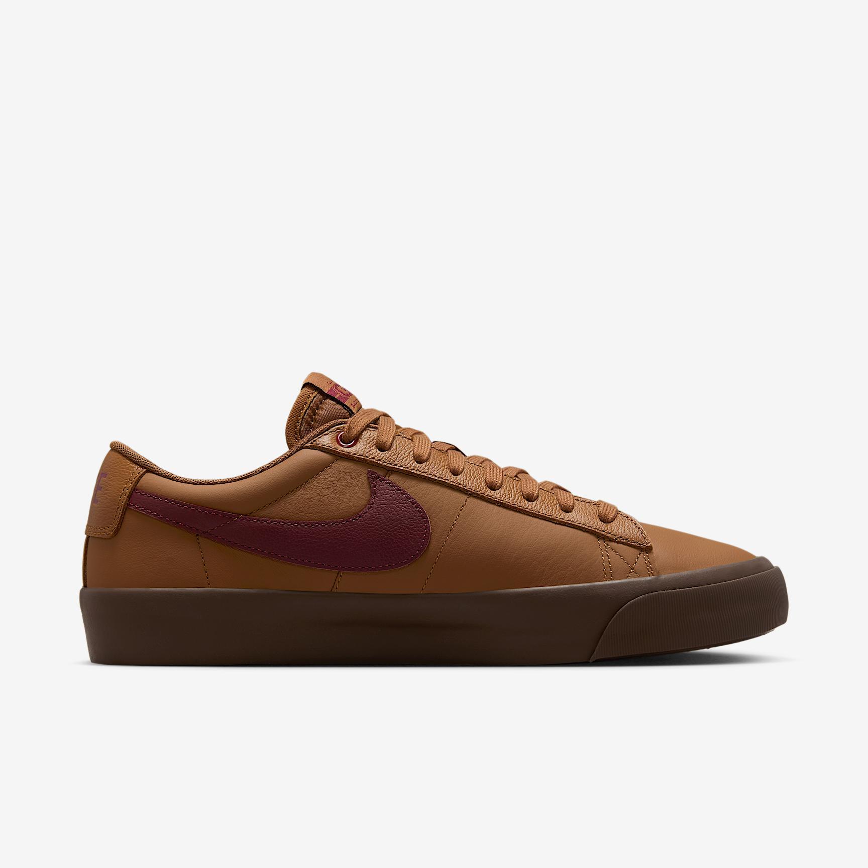 Men's Nike SB Blazer Low Pro GT Shoes Product Image