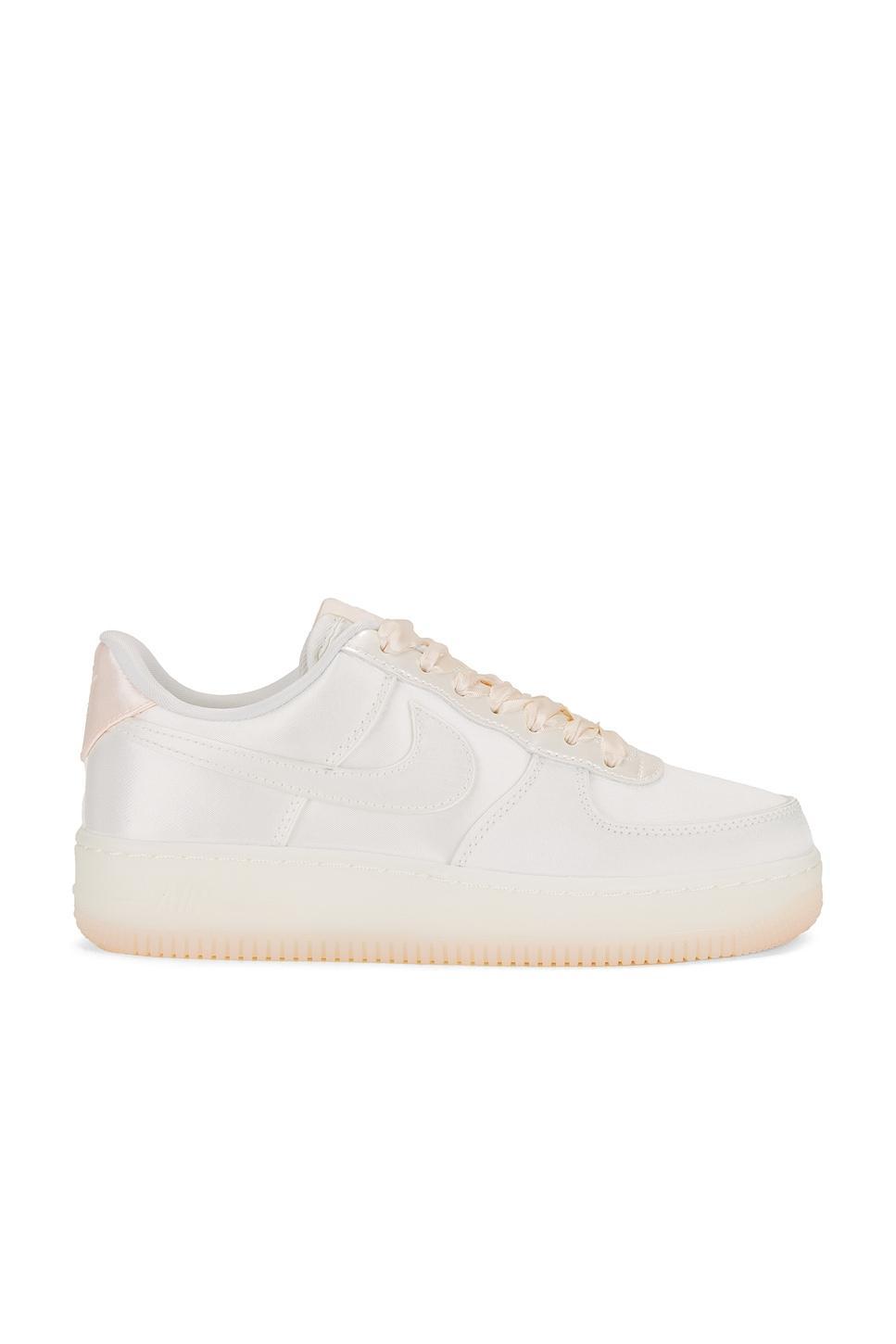 Air Force 1 '07 Lv8 Nike Product Image