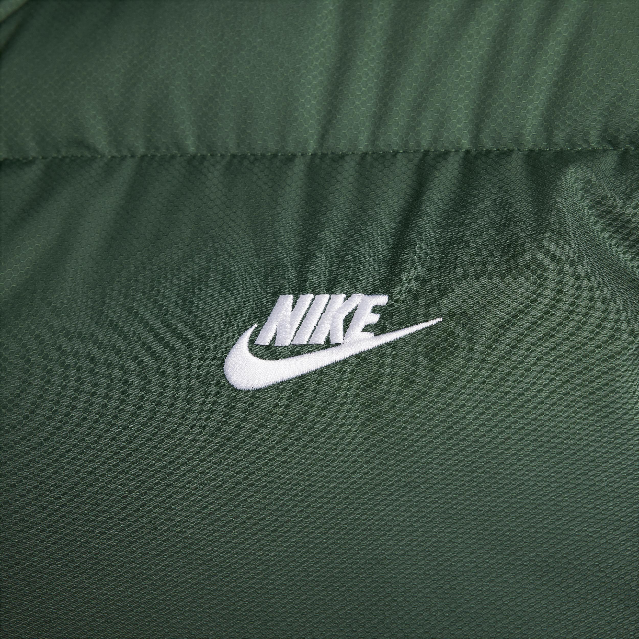 Nike Sportswear Club PrimaLoft® Men's Water-Repellent Puffer Vest Product Image