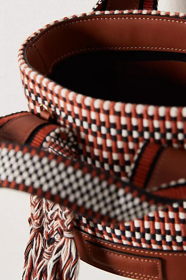 Amambaih Tul Clutch Product Image