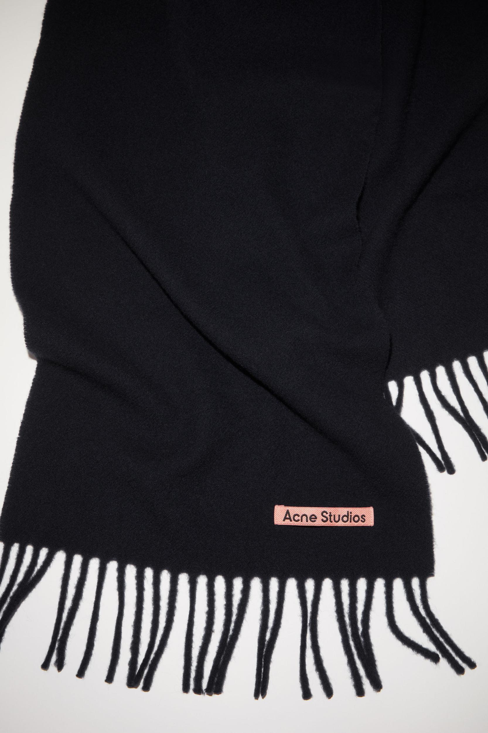 Fringe wool scarf - skinny Product Image