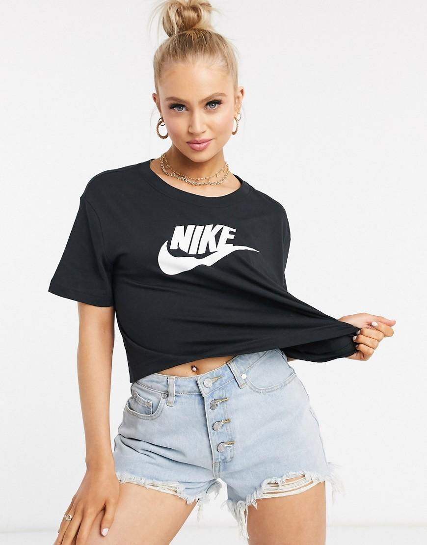 Nike Sportswear Essential Women's Cropped Logo T-Shirt Product Image