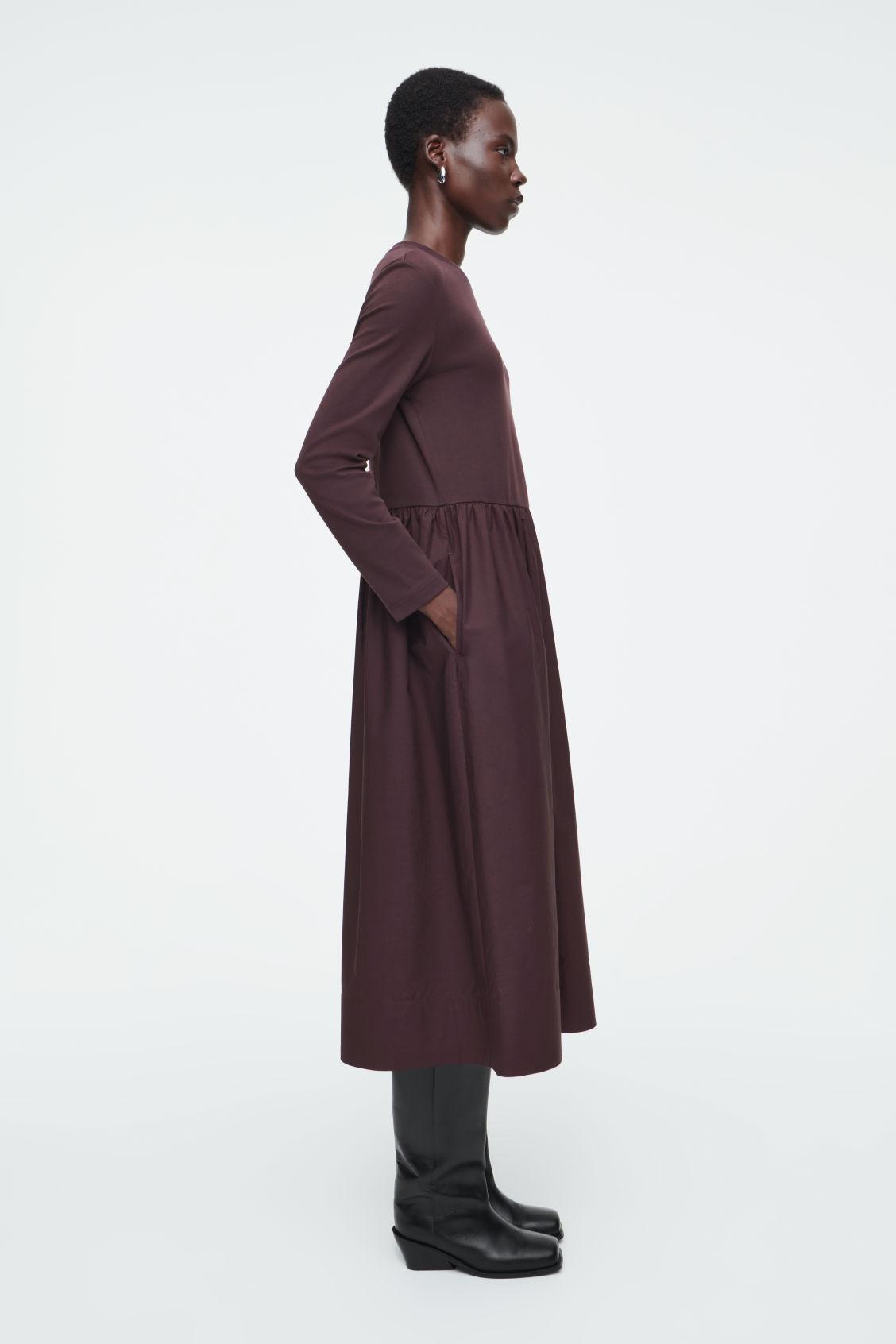 CONTRAST-PANEL LONG-SLEEVED MIDI DRESS Product Image