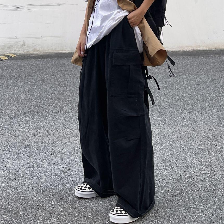 Elastic-Waist Wide-Leg Cargo Pants Product Image