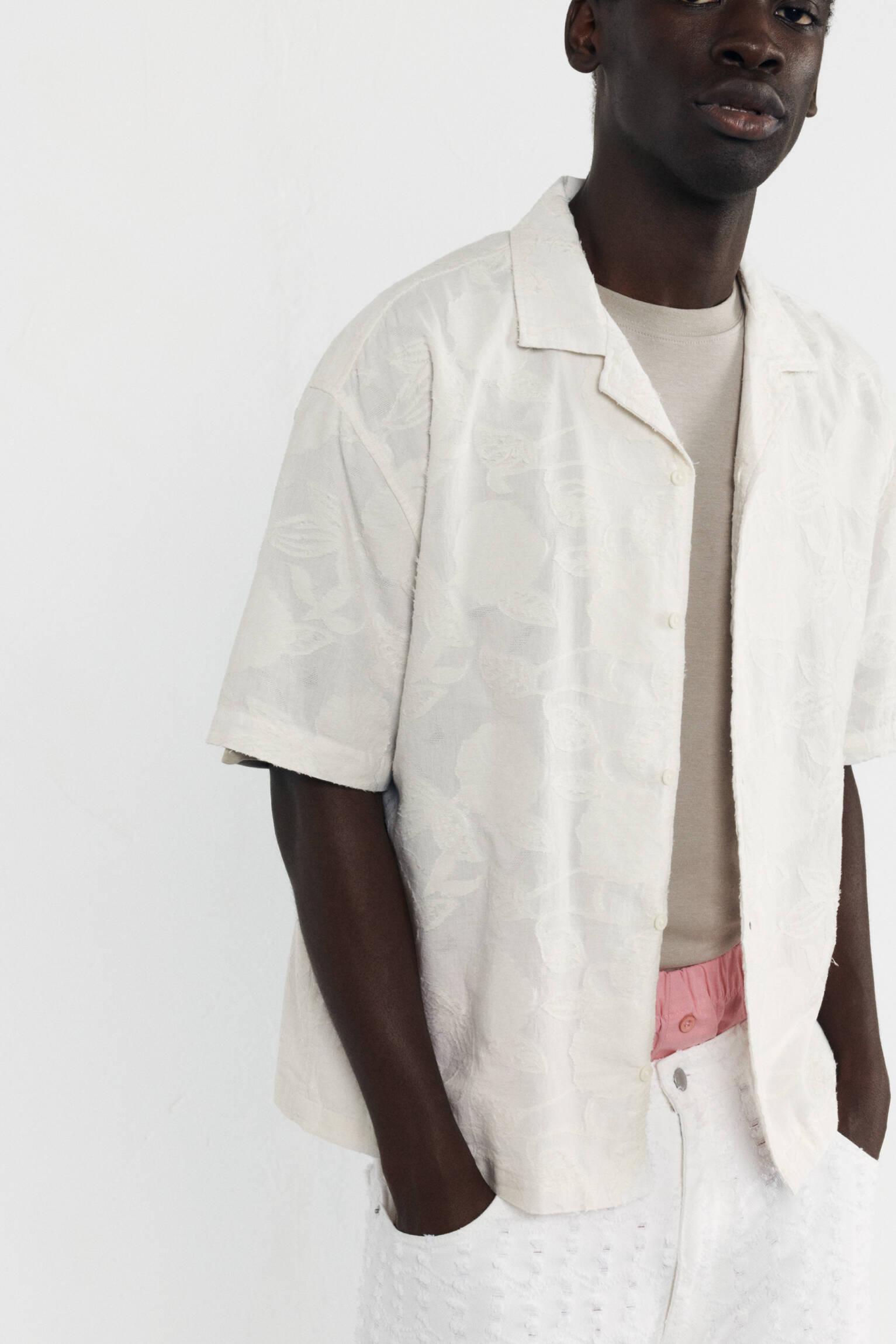 Floral jacquard shirt Product Image
