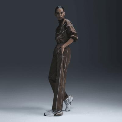 Nike Women's Windrunner High-Waisted Woven Open-Hem Pants Product Image