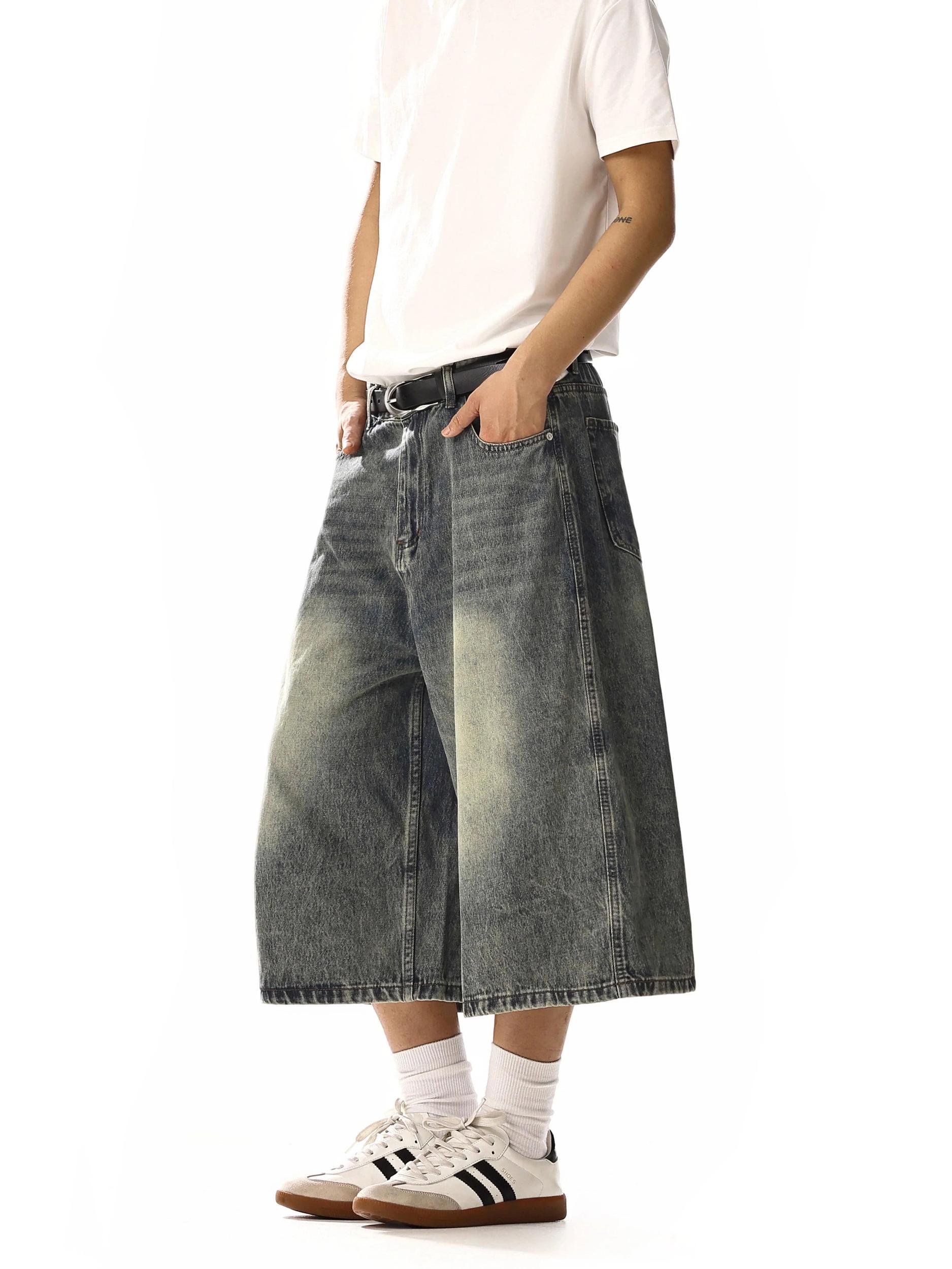 RT No. 18246 WHISKER WASH DENIM SHORTS Product Image