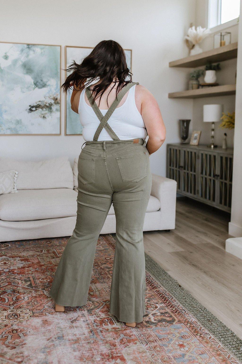 Charlotte High Rise Stone Wash Slim Jeans in Gray (Online Exclusive) Product Image