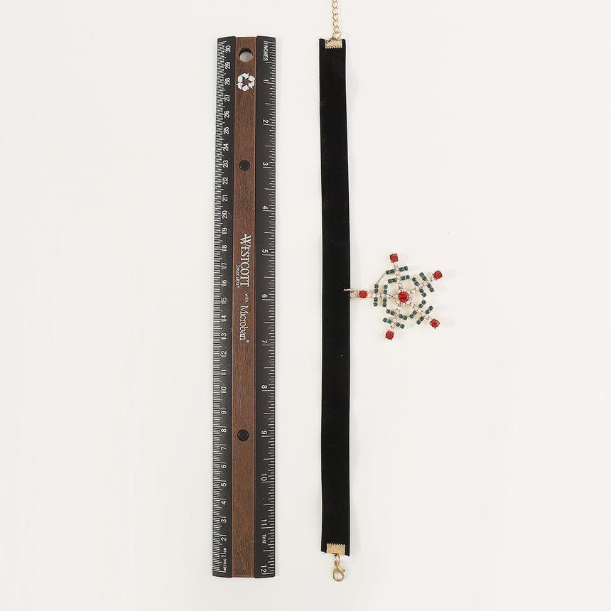 Rhinestone Christmas Tree / Snowflake Velvet Choker Product Image