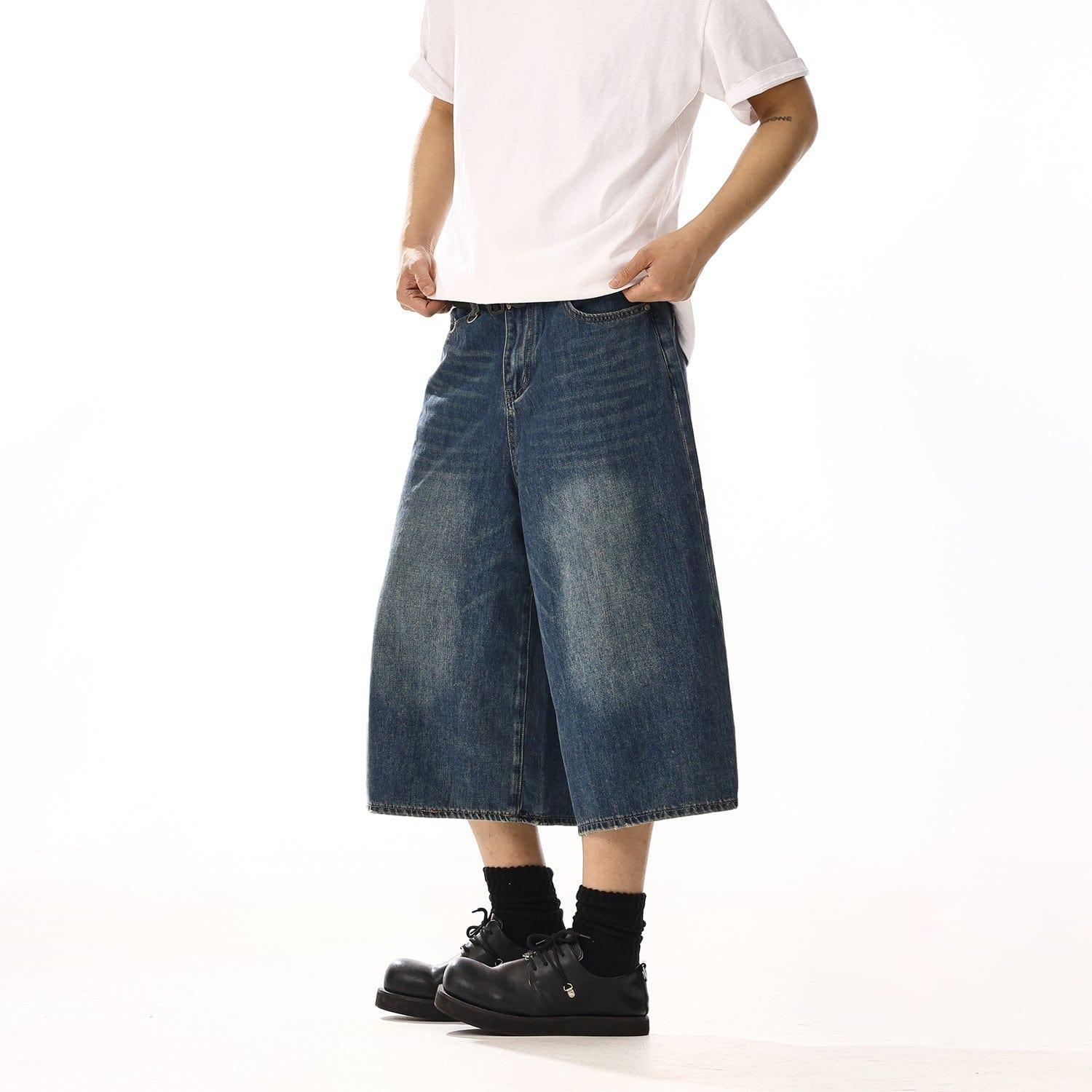 RT No. 13008 BLUE DENIM SHORTS Product Image