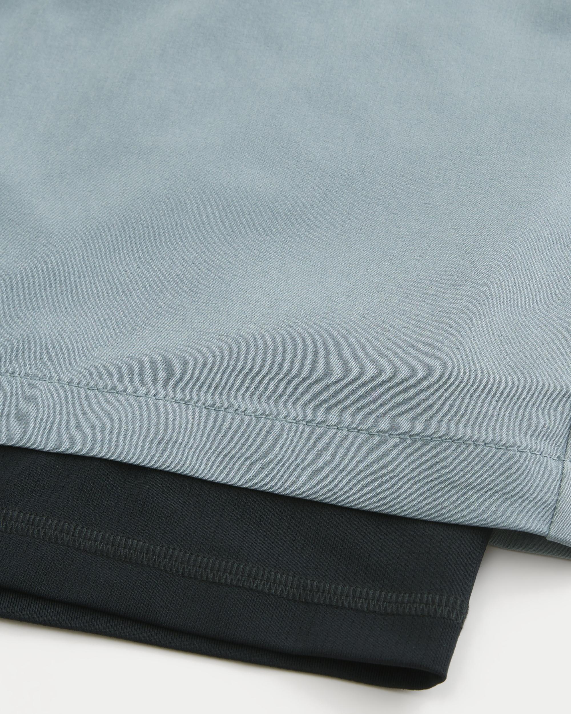 Mid-Thigh Hybrid Active Shorts Product Image