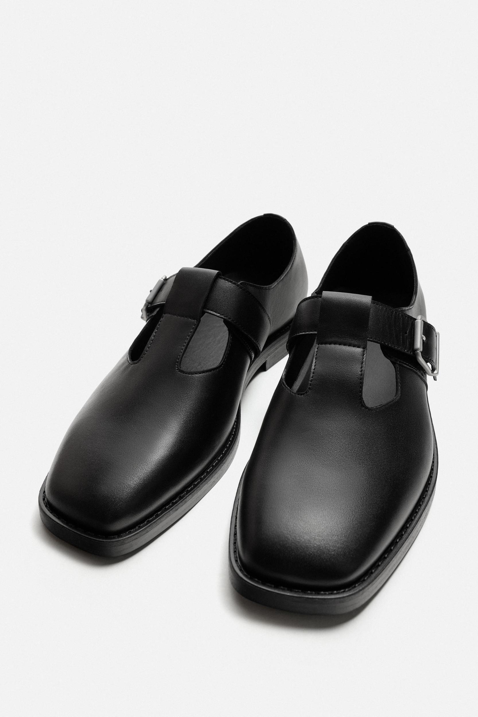 LEATHER BUCKLE SHOE Product Image