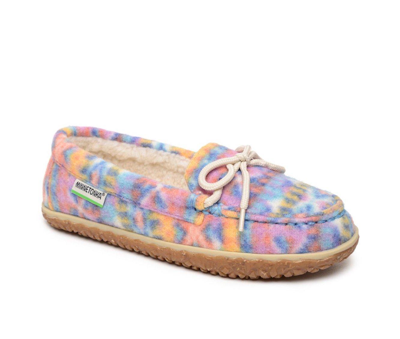 Minnetonka Women's Eco Oak Slippers Product Image