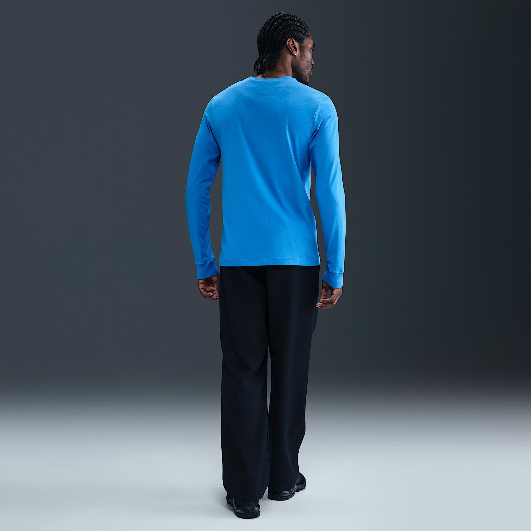 Nike Sportswear Men's Long-Sleeve T-Shirt Product Image
