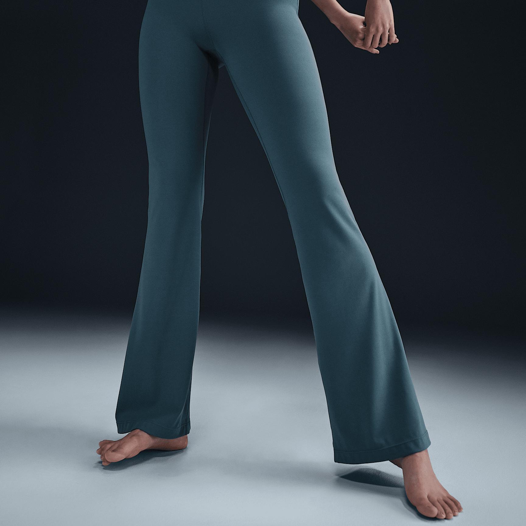 Nike Zenvy Women's High-Waisted Flared Leggings Product Image